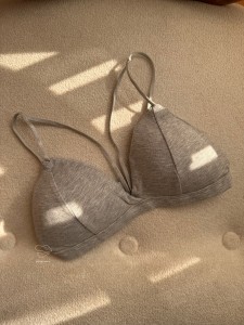 سوتین کاپ مثلثی زنانه