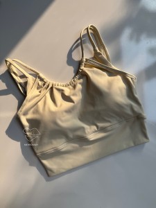 نیم تنه ورزشی