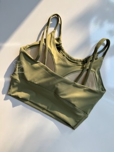 نیم تنه ورزشی زنانه