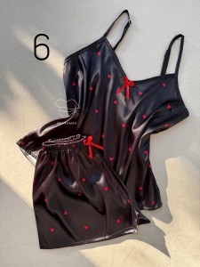 ساتن قلبی زنانه