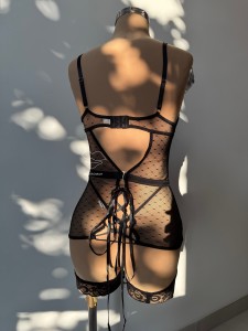 کرست پایه بلند