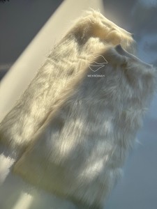 لگ خزدار سفید