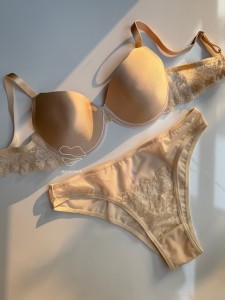 ست لوکس و شیک شورت و سوتین