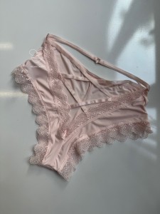 لباس زیر بندی بندی