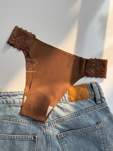 شورت بدون دوخت و درز