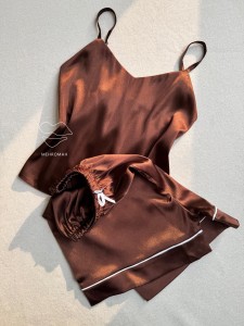 ست تاپ و شلوارک ساده ساتن کد 965