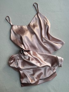 ست تاپ و شلوارک ساده ساتن کد 965