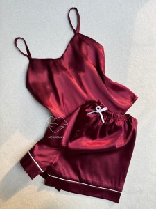 ست تاپ و شلوارک مغذی دوزی ساتن کد