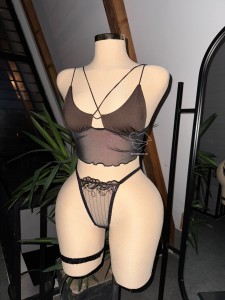 کراپ تاپ قهوه ای