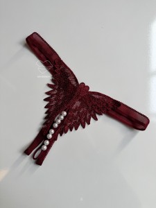 شورت فاق باز مرواریدی