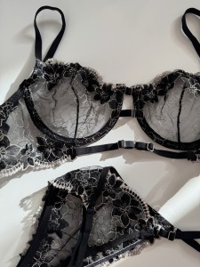 خرید لباس زیر ست زنانه