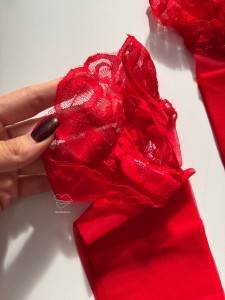 جوراب فانتزی قرمز شیشه ای