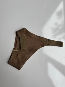 لباس زیر روزانه