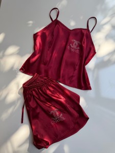 تاپ و شورتک ساتن نگین دار کد 1556