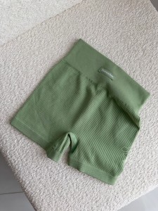 شورتک سبز ماچا زنانه