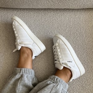 کتونی whiteکد048