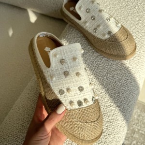 صندل مرواريدي كد ٠١٩