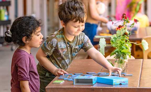 معرفی ۱۰ بازی فکری برای تقویت حافظه کودکان