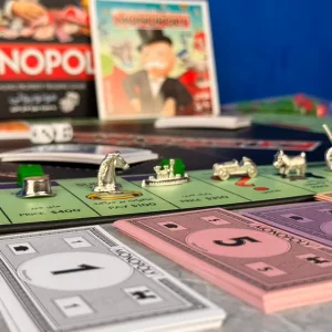 بازی مونوپولی حرفه ای هارد باکس(MONOPOLY)
