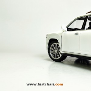 ماکت ماشین تویوتا Toyota مدل لندکروزر Land Cruiser 300 رنگ سفید