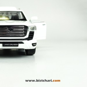 ماکت ماشین تویوتا Toyota مدل لندکروزر Land Cruiser 300 رنگ سفید