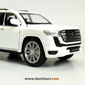 ماکت ماشین تویوتا Toyota مدل لندکروزر Land Cruiser 300 رنگ سفید