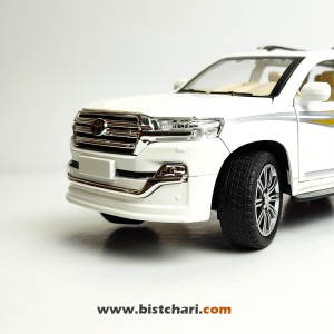 ماکت ماشین تویوتا Toyota مدل لندکروزر Land Cruiser 200 V8 رنگ سفید