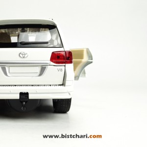 ماکت ماشین تویوتا Toyota مدل لندکروزر Land Cruiser 200 V8 رنگ سفید