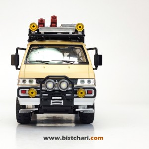 ماکت ماشین میتسوبیشی Mitsubishi مدل Delica رنگ خاکی