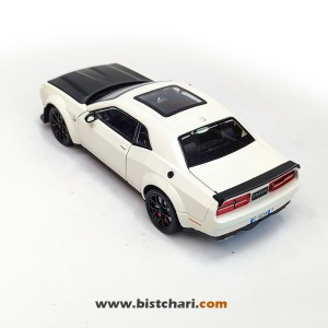 ماکت ماشین دوج چلنجر Dodge Challenger مدل SRT Hellcat رنگ سفید عاجی/مشکی