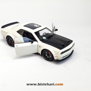 ماکت ماشین دوج چلنجر Dodge Challenger مدل SRT Hellcat رنگ سفید عاجی/مشکی