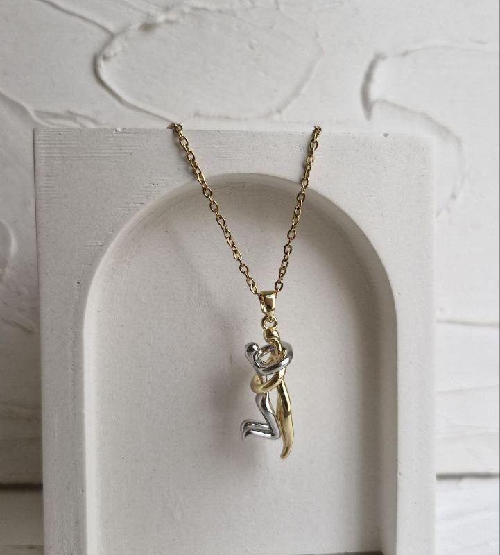 گردنبند آغوش دو