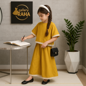کراپ و دامن‌شلواری لینن دخترانه با گیپور سفید – طراحی تابستانی خاص
