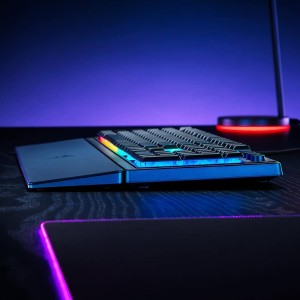 خرید کیبورد Razer نسخه ORNATA V2