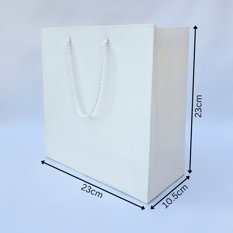 بگ سفید مات سایز 10.5*23*23 (بسته 25 عددی)