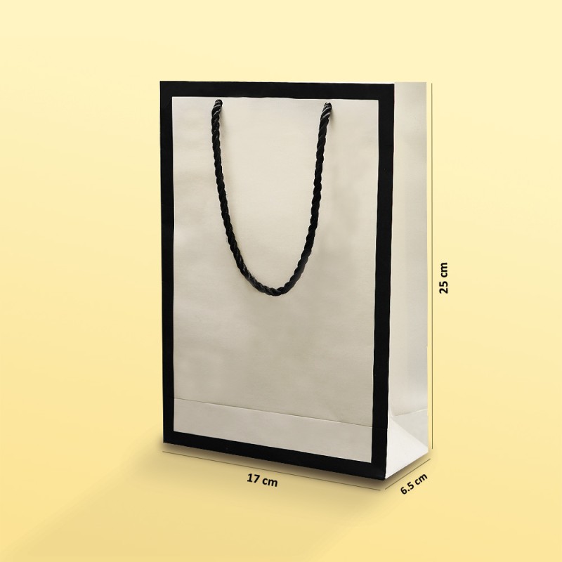 بگ مقوایی سفید قاب دار مات سایز 6.5*25*17 ( بسته 25 عددی )