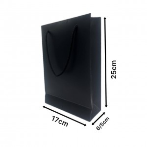 بگ مقوایی مشکی مات سایز 6/5*25*17(بسته 25 عددی)