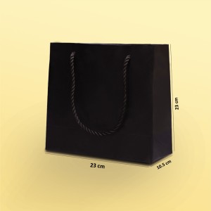 بگ مقوایی مشکی مات سایز 10.5*23*23 (بسته 25 عددی)