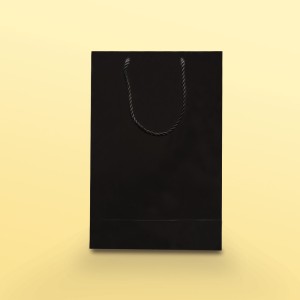 بگ مقوایی مشکی مات سایز 9*30*20 (بسته 25 عددی)