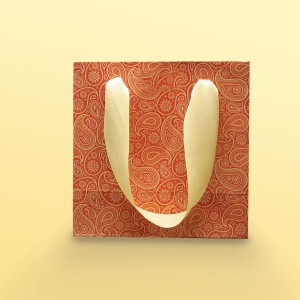 بگ مقوایی ترمه قرمز سایز 6*12*12(بسته 25 عددی)