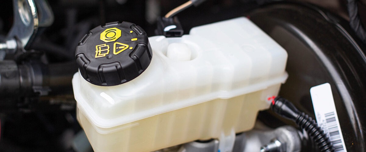 زمان تعویض روغن ترمز خودرو