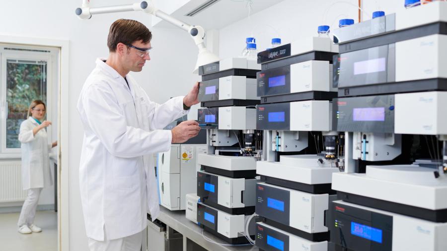 آزمایشگاه کالیبراسیون و آنالیز گاز در بوشهر