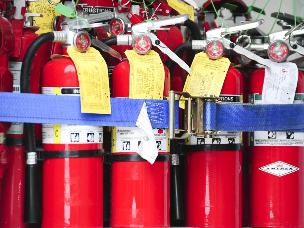 شارژ و فروش کپسول آتش نشانی در سمنان