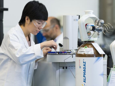 فروش گاز آزمایشگاهی در همدان