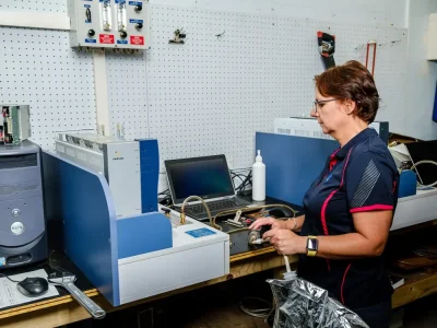 آزمایشگاه کالیبراسیون و آنالیز گاز در کرج