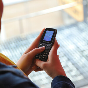 گوشی موبایل میدسل مدل M107 دو سیم کارت ظرفیت 32 مگابایت و رم 32 مگابایت