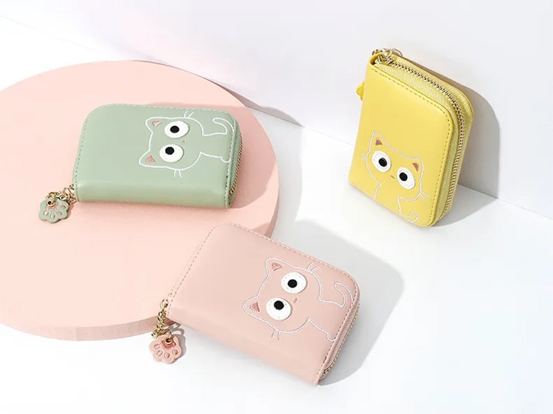 کیف پول عروسکی دخترانه با زنجیر تزئینی TAOMICMIC 929592  Cute Cat Shape PU Leather Women Card Purse