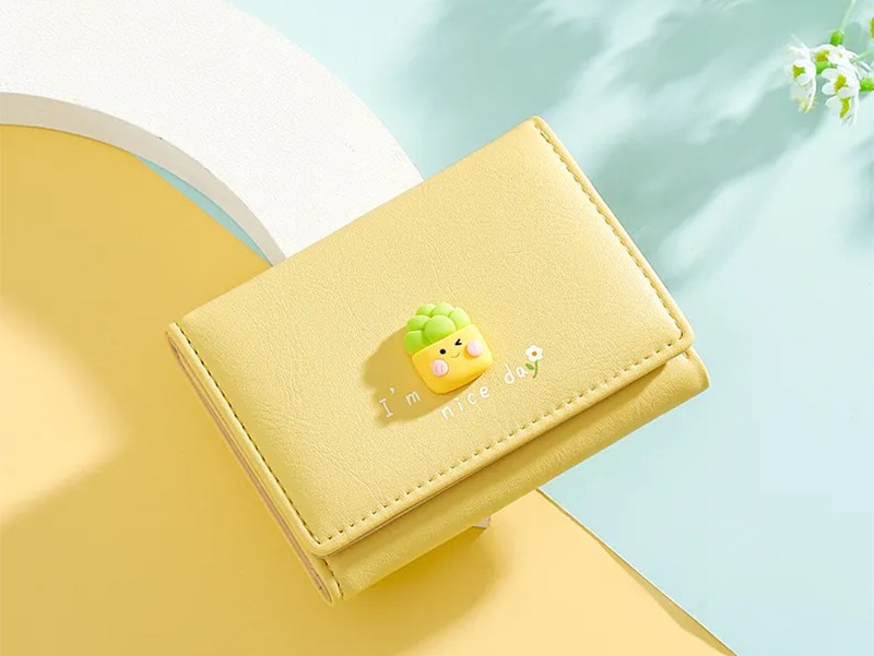 کیف پول  دخترانه فانتزی تاشو با طراحی برجسته TAOMICMIC Y8902 three-fold women money clip short wallet