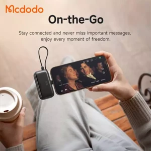 کیفیت پاوربانک 22.5 وات 5000 مک دودو با کانکتور لایتنینگ و کابل تایپ سی متصل