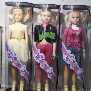 عروسک باربی 127 سانتی متری- قدم زن (خرید حضوری تهران و حومه -شهرستان پس کرایه)